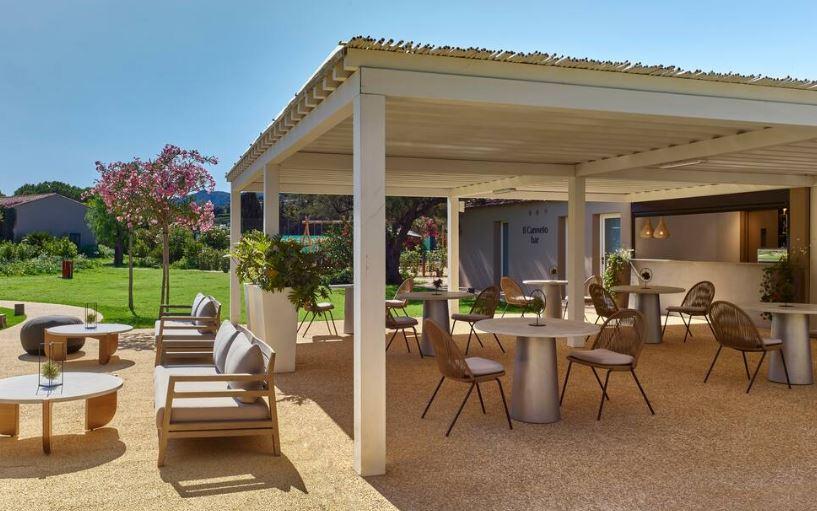Baia Di Chia Resort Sardinia, Curio Collection By Hilton Екстериор снимка