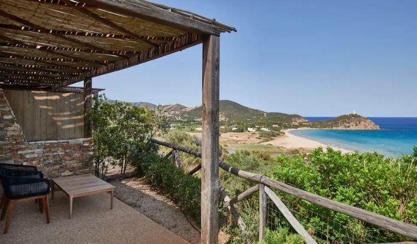 Baia Di Chia Resort Sardinia, Curio Collection By Hilton Екстериор снимка